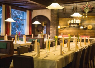 Die moderne Bar im Gasthaus für Firmenfeiern bei Salzburg